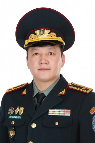 ХЯТАДУУД ДОРНОД АЙМГААС ХАДЛАНГАА ХАДАЖ БАЙГАА НЬ ЗӨВ ҮҮ, Ж.БЯМБАСҮРЭН ГЕНЕРАЛ АА