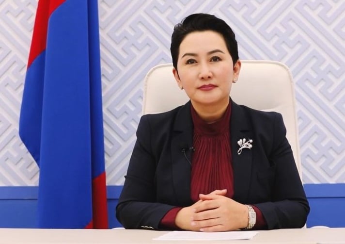 Б.БАТЦЭЦЭГ САЙДЫН КОМПАНИУД ТӨРИЙН ХЭВЛЭХ ҮЙЛДВЭР БОЛЧИХЖЭЭ