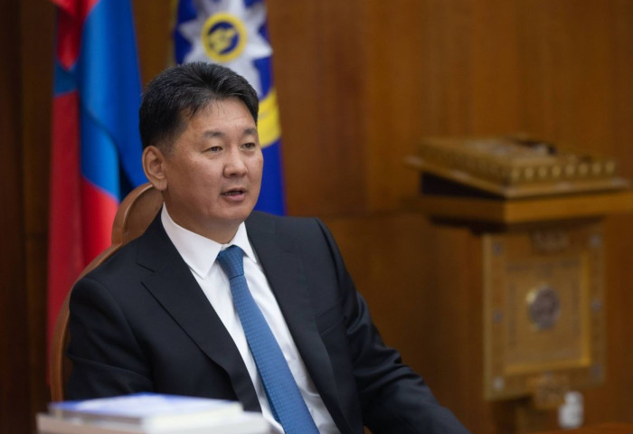 У.ХҮРЭЛСҮХ ТАВИН НАЙМХАН НАСТАЙ ЗОДОГ ТАЙЛАХ ГЭЖ ҮҮ, ХУДЛАА Л ДАА