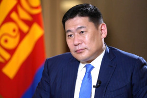 Л.ОЮУН-ЭРДЭНИЙН ОЛЖ ХАРСАН БОЛОМЖУУД БА ТҮҮНИЙ НАЙДЛАГА