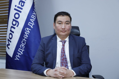Б.ЖАВХЛАНТ:БИД МАЛЧИН ТА МАЛАА ДААТГУУЛЧИХ, ТАНД ЗЭЭЛ ОЛГОЁ ГЭЖ БАЙГАА ЮМ