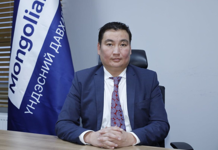 Б.ЖАВХЛАНТ:БИД МАЛЧИН ТА МАЛАА ДААТГУУЛЧИХ, ТАНД ЗЭЭЛ ОЛГОЁ ГЭЖ БАЙГАА ЮМ