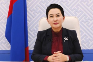 Б.БАТЦЭЦЭГ САЙДЫН КОМПАНИУД ТӨРИЙН ХЭВЛЭХ ҮЙЛДВЭР БОЛЧИХЖЭЭ