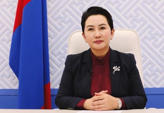 Б.БАТЦЭЦЭГ САЙДЫН КОМПАНИУД ТӨРИЙН ХЭВЛЭХ ҮЙЛДВЭР БОЛЧИХЖЭЭ