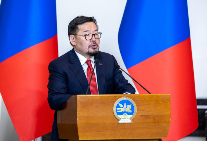 Ерөнхий сайдыг огцруулах саналыг Баасан гаригт хэлэлцэнэ