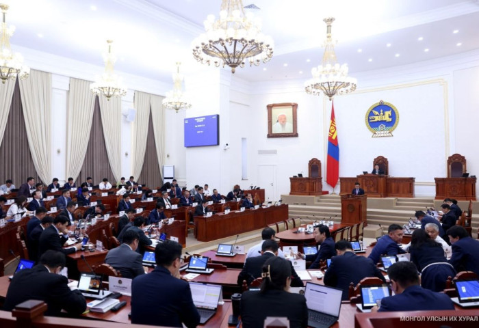 УИХ-ЫН ЗӨВЛӨЛ ӨНӨӨДӨР ХУРАЛДАЖ, ЧУУЛГАНЫ ТОВД ӨӨРЧЛӨЛТ ОРУУЛНА