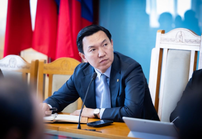 УИХ-ЫН ДАРГАД Н.УЧРАЛЫГ ДЭВШҮҮЛЛЭЭ